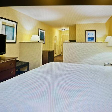 Holiday Inn Express And Suites Allentown West By Ihg Exteriör bild