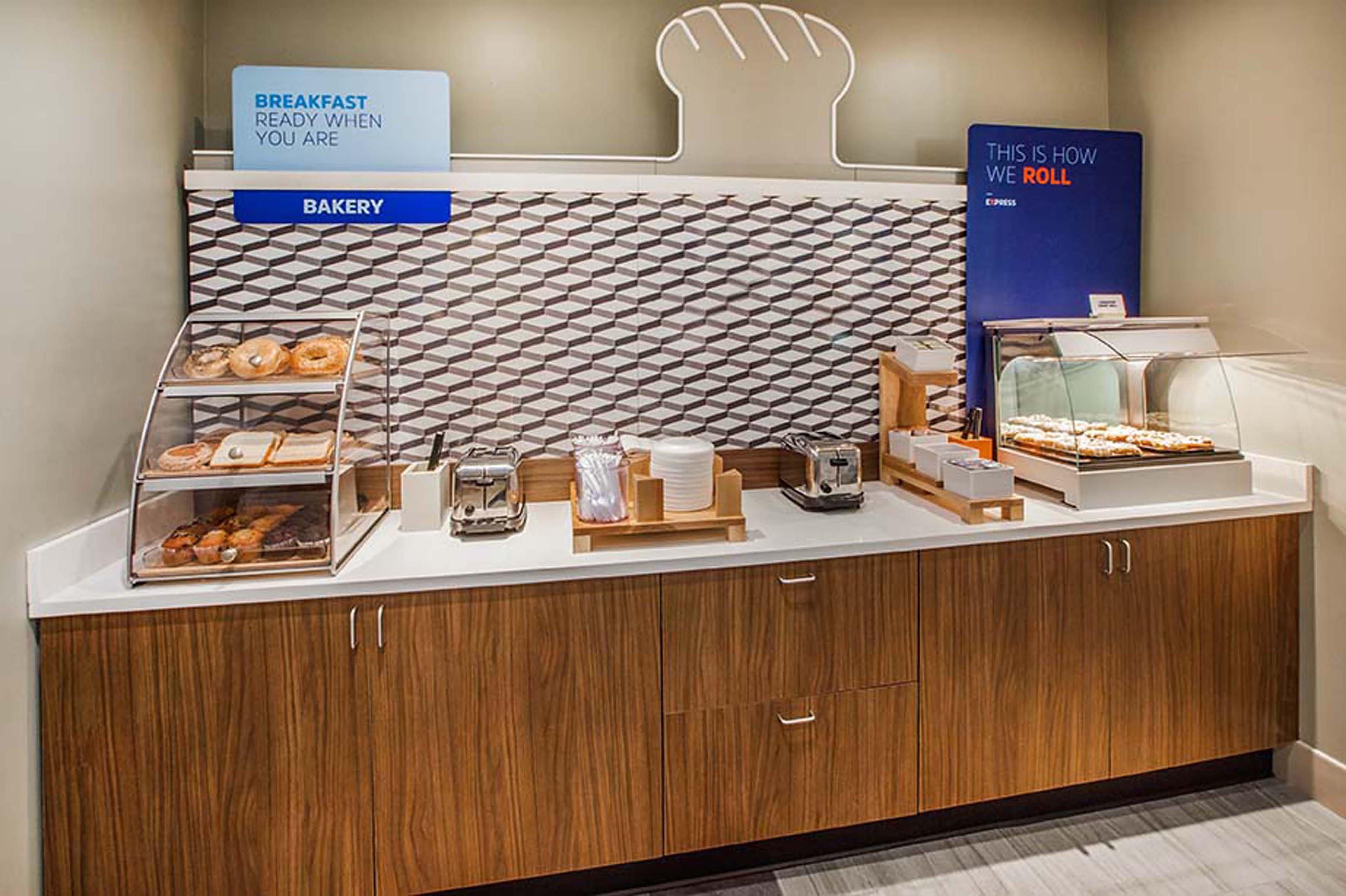 Holiday Inn Express And Suites Allentown West By Ihg Exteriör bild